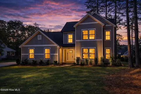 102 Marion Dr, Greenville, NC 27858