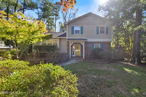 113 Long John Silver Dr, Wilmington, NC 28411