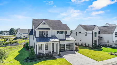 8268 Winding Creek Cir, Wilmington, NC 28411