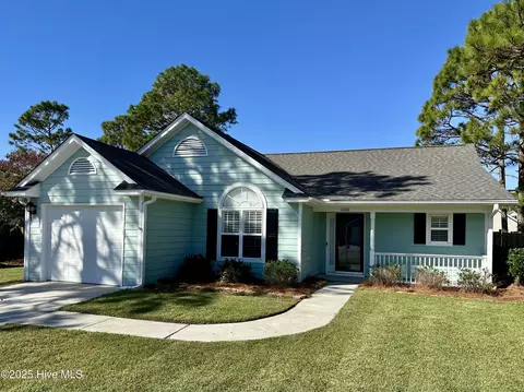 6600 Wedderburn Dr, Wilmington, NC 28412