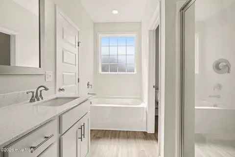 Bath - 139 Yardley Dr, Smithfield, NC 27577 photo 1 of 2