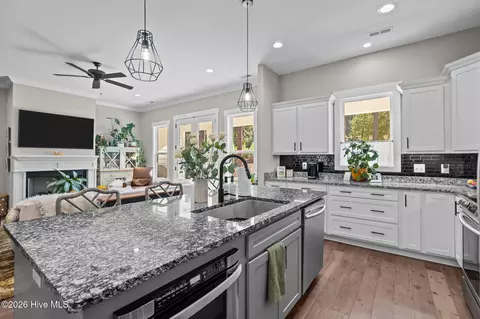Kitchen - 6 Hobkirk Ct, Pinehurst, NC 28374 photo 4 of 4