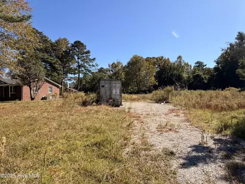 127 Verona Rd, Jacksonville, NC 28540