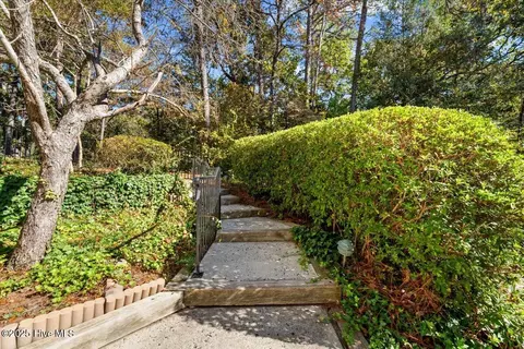 Exterior - 13 Pinehurst Mnr #E, Pinehurst, NC 28374 photo 6 of 7