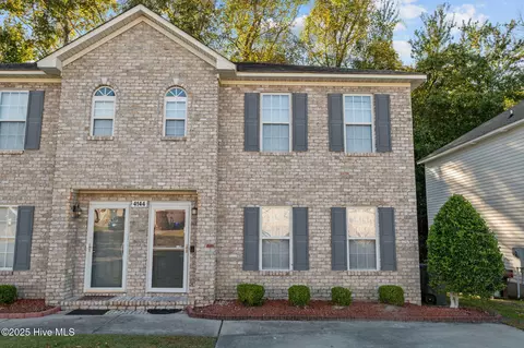4144 Brook Creek Ln #B, Greenville, NC 27858