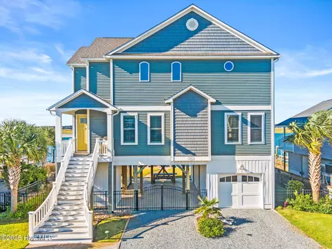 2112 Shoreline Dr, Topsail Beach, NC 28445