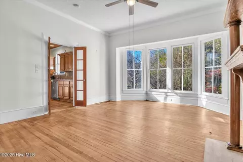 Living - 201 W Main St, Atkinson, NC 28421 photo 8 of 12