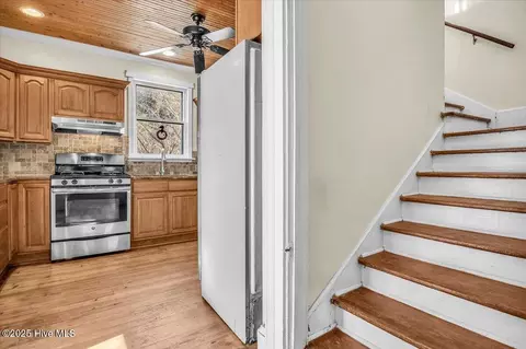 Entry Way - 201 W Main St, Atkinson, NC 28421 photo 3 of 5