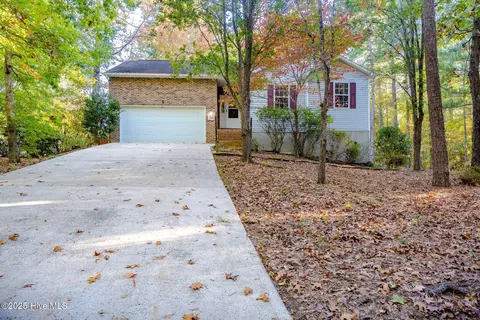 309 Buggy Dr W, Carthage, NC 28327