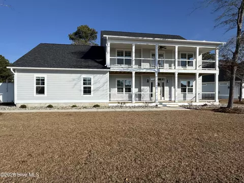 119 Pine Bluff Rd, Swansboro, NC 28584