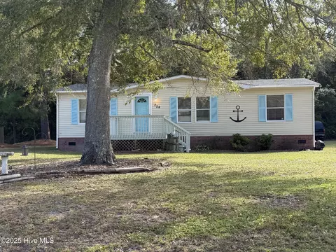 224 Cedar Hollow Ct, Sneads Ferry, NC 28460