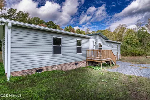 132 Smith Lake Rd, Star, NC 27356