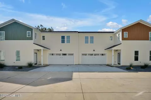 2866 Worth Dr, Wilmington, NC 28412