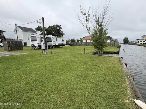 136 Shell Drive Dr, Grandy, NC 27939