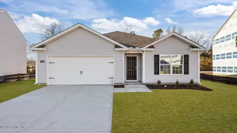 4019 Topsail Trl, New Bern, NC 28560