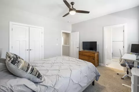 Bedroom - 116 E Barred Owl Dr, Hampstead, NC 28443 photo 7 of 9