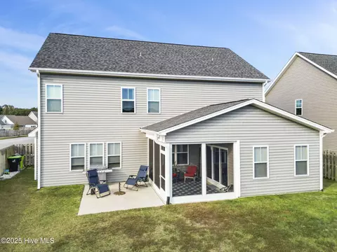Exterior - 116 E Barred Owl Dr, Hampstead, NC 28443 photo 10 of 14