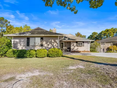 2002 Colony Plz, Jacksonville, NC 28546