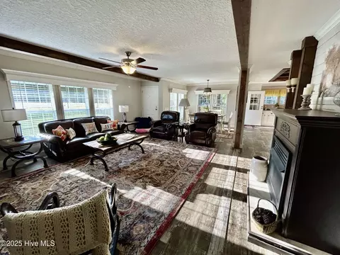 Living - 14481 Airbase Rd, Maxton, NC 28364 photo 2 of 2