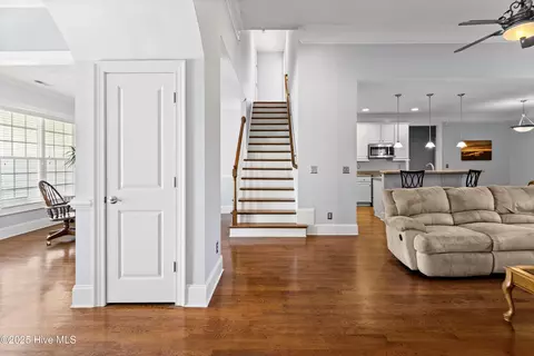 Entry Way - 100 Lindy Ct, Hampstead, NC 28443 photo 3 of 3