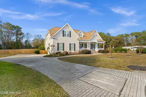 Exterior - 100 Lindy Ct, Hampstead, NC 28443 photo 1 of 2