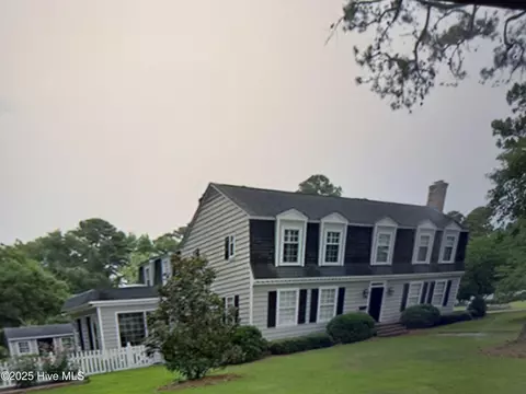 2001 Stanton Rd, Kinston, NC 28504