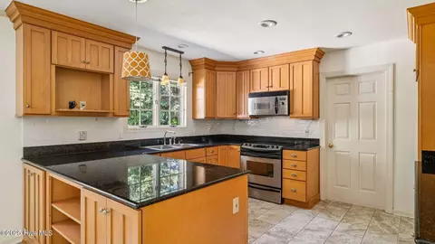 85 Gray Fox Run, Pinehurst, NC 28374 photo 12