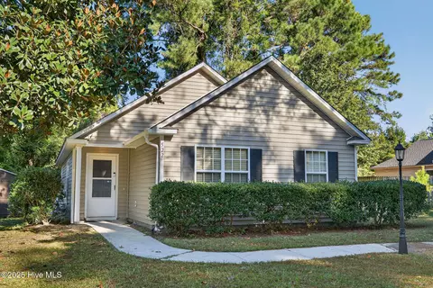 522 Motts Creek Rd, Wilmington, NC 28412