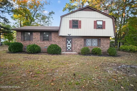 2012 Glissom St, Tarboro, NC 27886