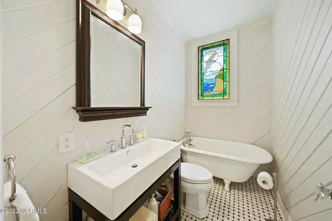 Bath - 50 Mccaskill Rd W, Pinehurst, NC 28374 photo 1 of 17