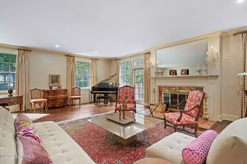 Living - 50 Mccaskill Rd W, Pinehurst, NC 28374 photo 1 of 2