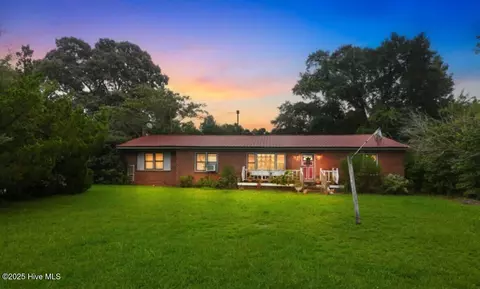 1704 Virginia Rd, Edenton, NC 27932