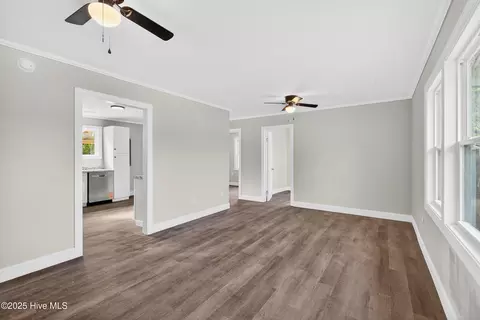 149 Ash Ct, Hubert, NC 28539 photo 4