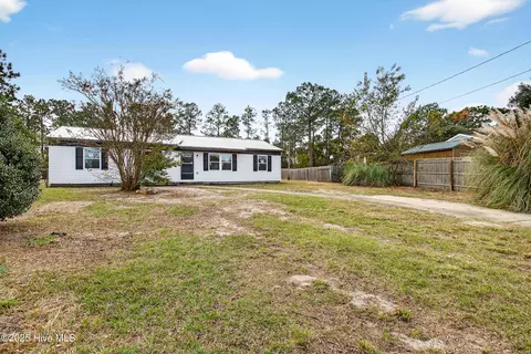 149 Ash Ct, Hubert, NC 28539 photo 3