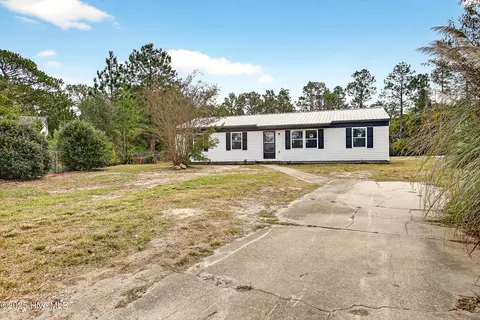149 Ash Ct, Hubert, NC 28539 photo 2