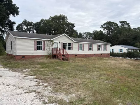 5013 Oleander Dr, Wilmington, NC 28403
