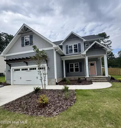 114 Tower St, Southern Pines, NC 28387