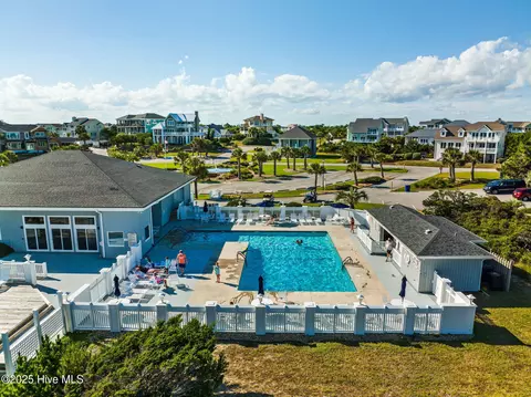 213 Sandfiddler E, Emerald Isle, NC 28594 photo 35