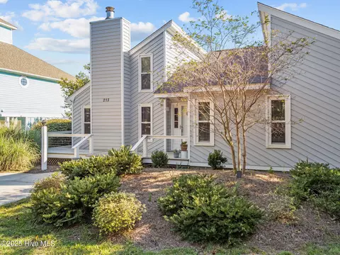 213 Sandfiddler E, Emerald Isle, NC 28594 photo 23