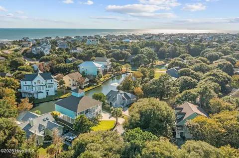 213 Sandfiddler E, Emerald Isle, NC 28594 photo 29
