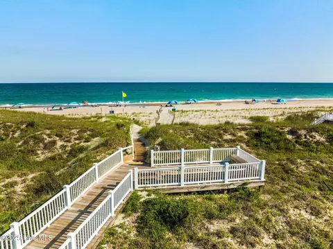 213 Sandfiddler E, Emerald Isle, NC 28594 photo 5