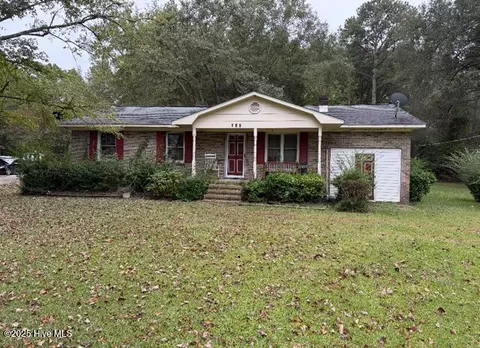 639 Cornwallis Rd, Teachey, NC 28464