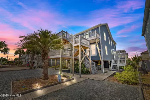 701 S Shore Dr, Surf City, NC 28445