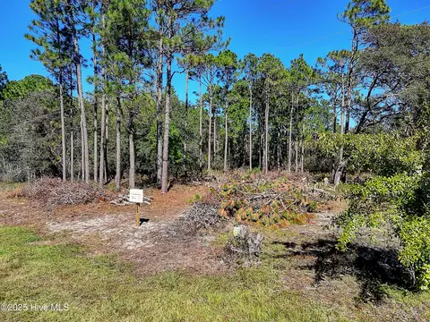 1349 Lexington Rd, Southport, NC 28461