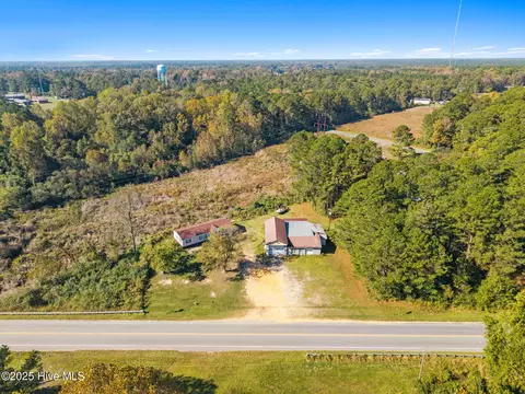 1445 Old Stage Rd, Riegelwood, NC 28456