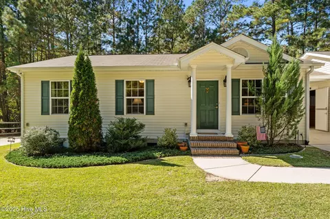 176 Causey Rd, Vass, NC 28394