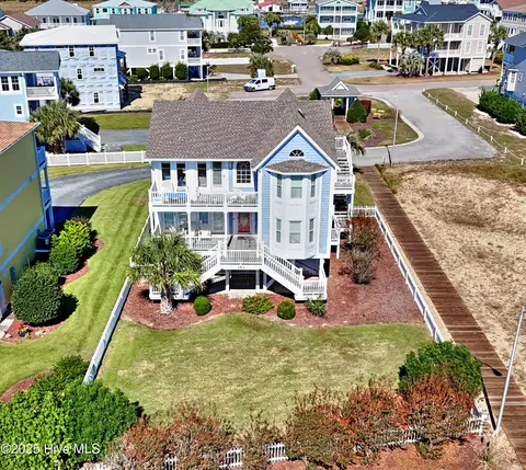 161 Brunswick Ave E, Holden Beach, NC 28462