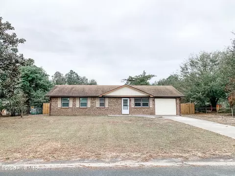 213 Santa Ana Dr, Wilmington, NC 28412