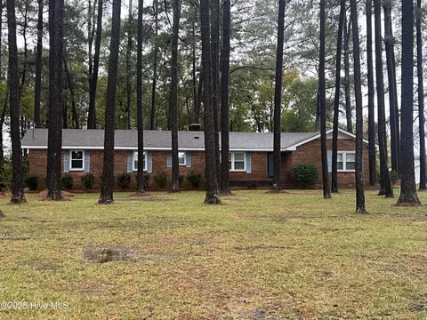 1551 King Mill Rd, Four Oaks, NC 27524