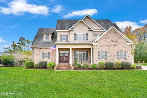 2346 Valleyway Rd, Greenville, NC 27858